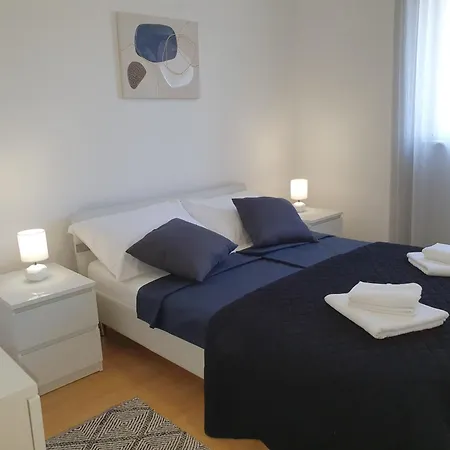 Olive Apartment *