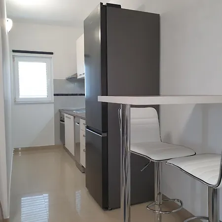 Olive Apartment Mandre